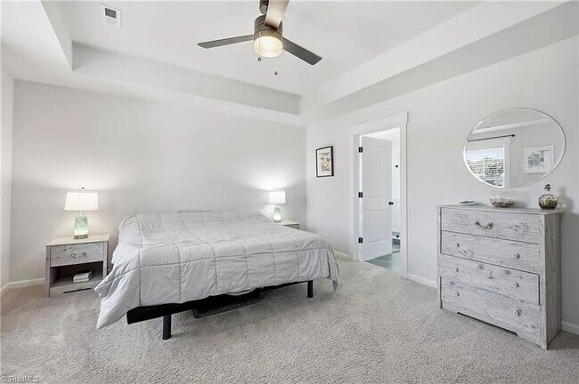 Building Photo - 7458 Buckview Ct