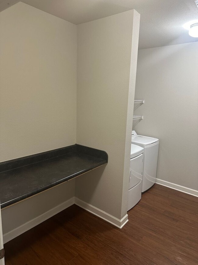 Building Photo - 1101 Molly Barr Rd