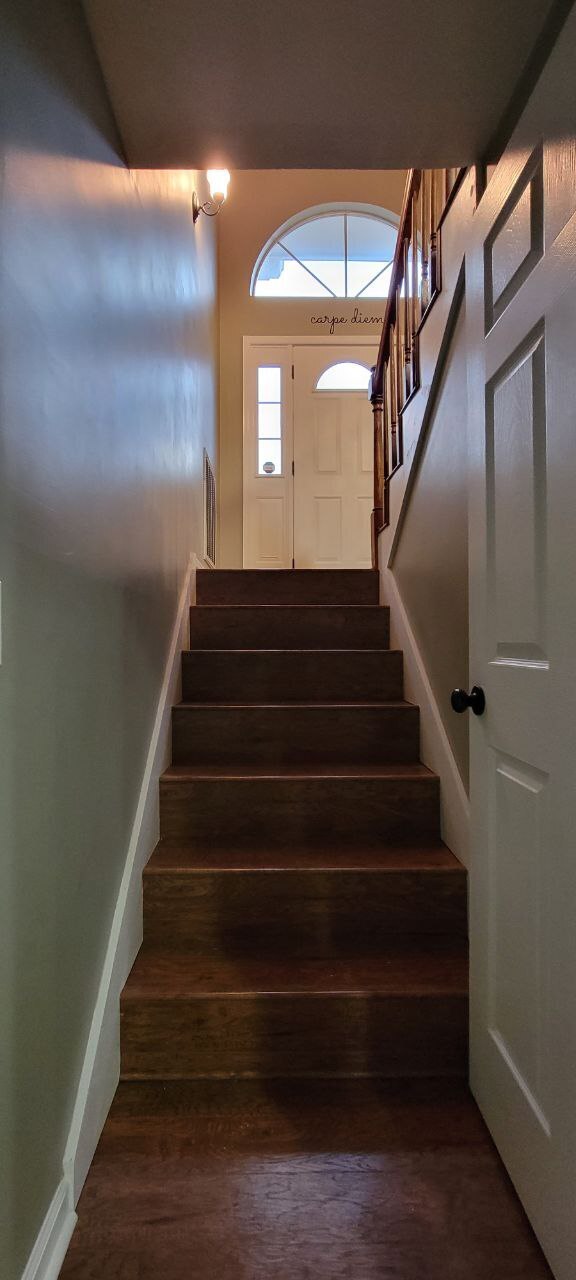 Building Photo - 6141 Blue Ash Dr