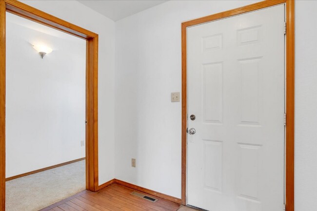 Building Photo - 21179 Hemlock St