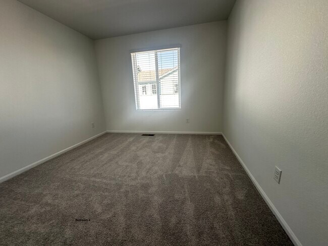 Building Photo - 21154 E 63rd Dr