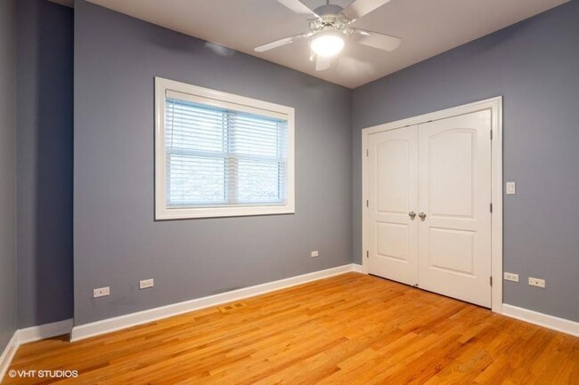 Building Photo - 2 bedroom in Chicago IL 60657