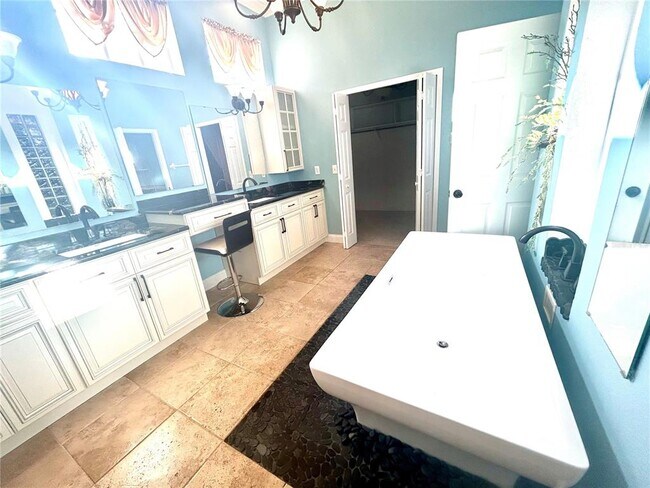 Building Photo - 10662 Crystal Springs Ct