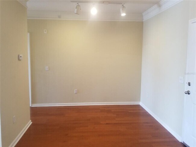 Building Photo - 4207 S Dale Mabry Hwy