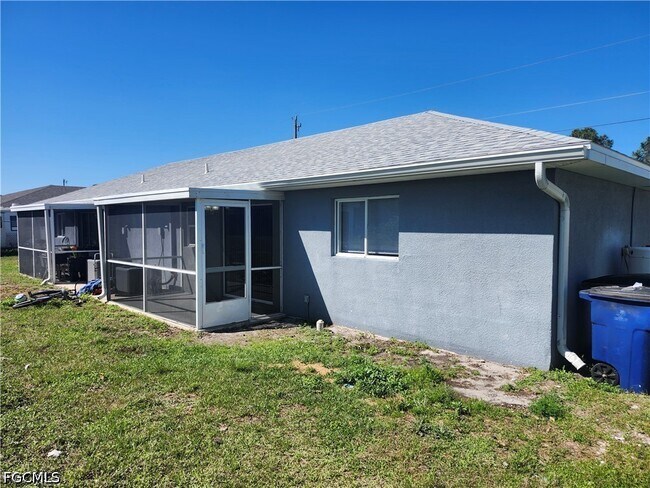 Building Photo - 217 Hightower Ave S