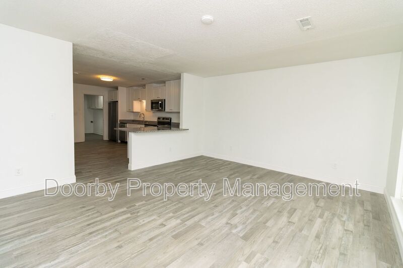 Building Photo - 4831 Bonny Lake Ln