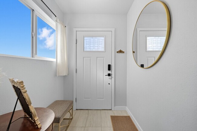 Building Photo - 1123 Prosser Ave