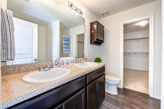 Building Photo - 5027 Brewcastle Ln