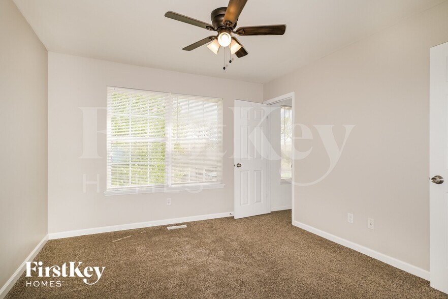 Building Photo - 259 Hickory Wood Dr