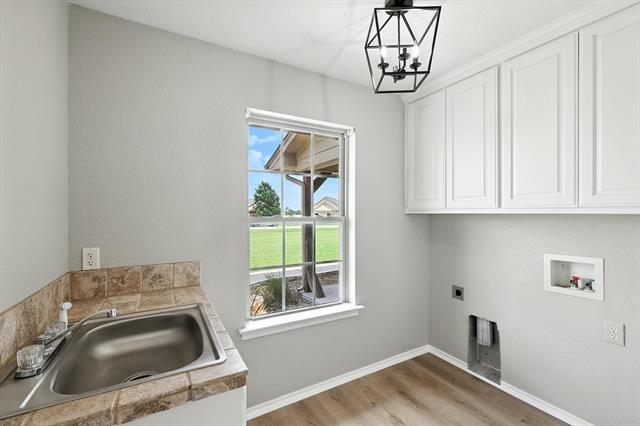 Building Photo - 109 Petes Ln