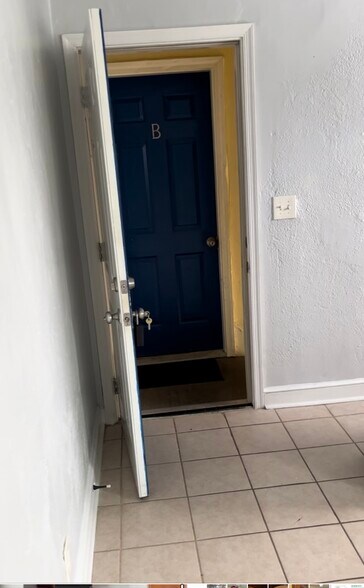 Apt C - 9554 19th Bay St