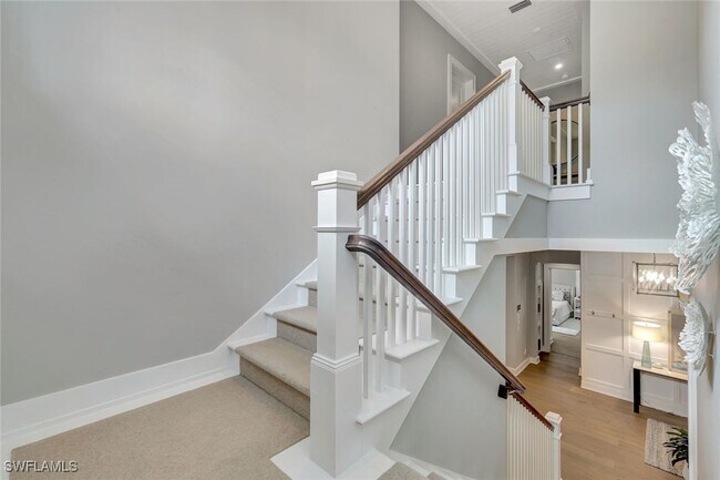 Building Photo - 160 Broad Ave S