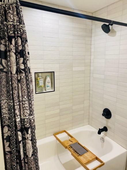 Building Photo - 2013 Abigail St