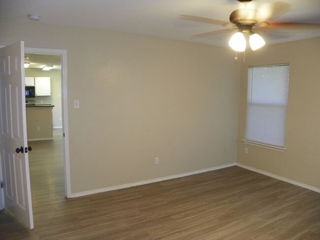 Building Photo - Welcome to this charming Centex home locat...
