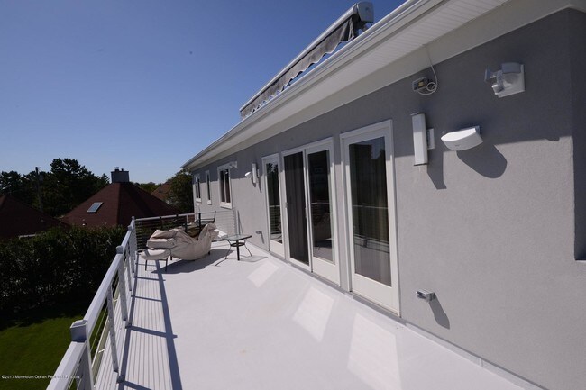 Building Photo - 33 Seaview Ave