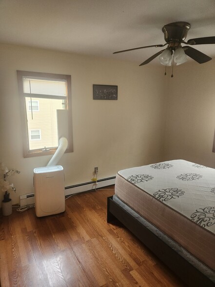 Building Photo - 77 Van Riper Ave