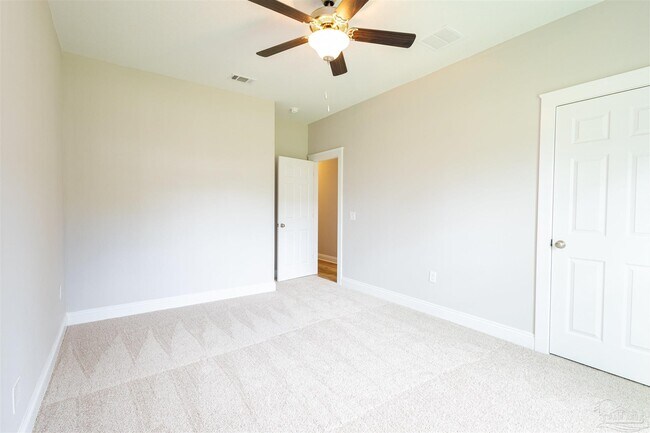 Building Photo - 9276 Sunset Dr