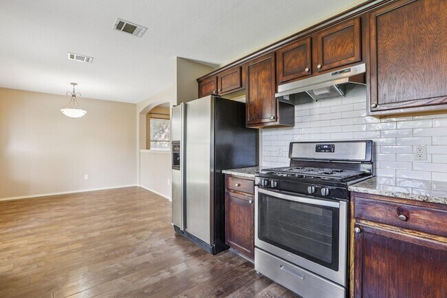 Building Photo - 1132 Pine Portage Loop