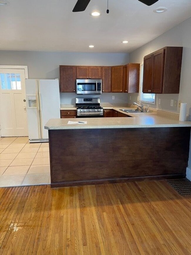 Building Photo - 2919 Jones St