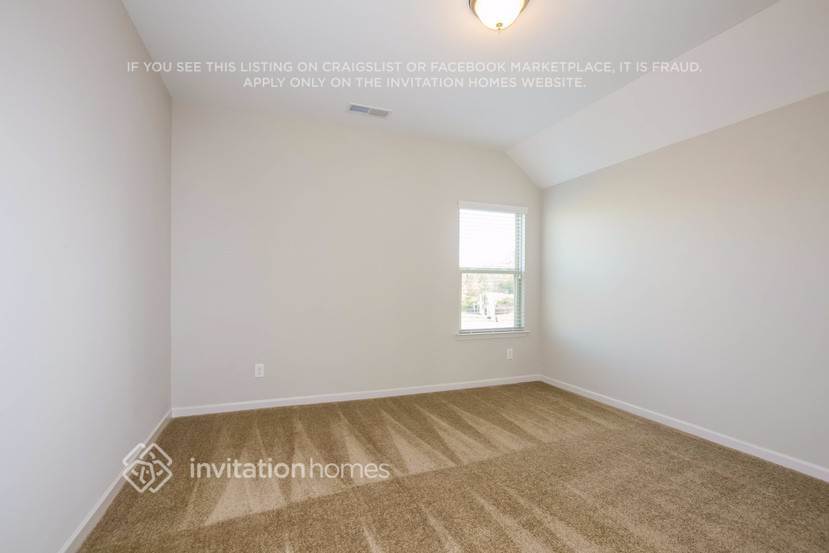 Building Photo - 11326 Cedarvale Farm Pkwy