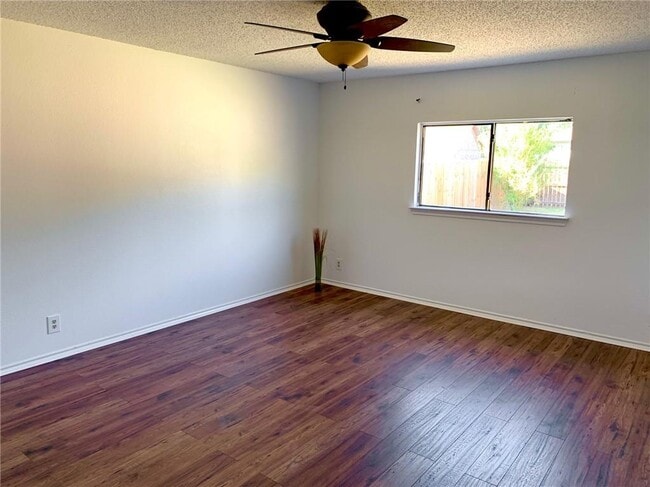 Building Photo - 2907 Donnell Dr