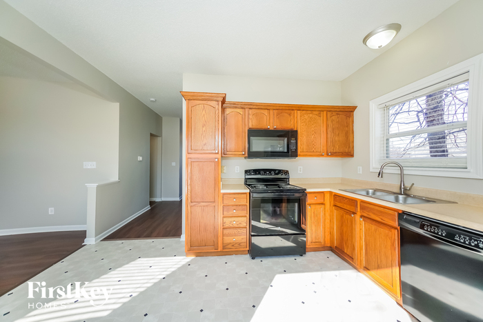 Building Photo - 623 Rocky Meadow Dr