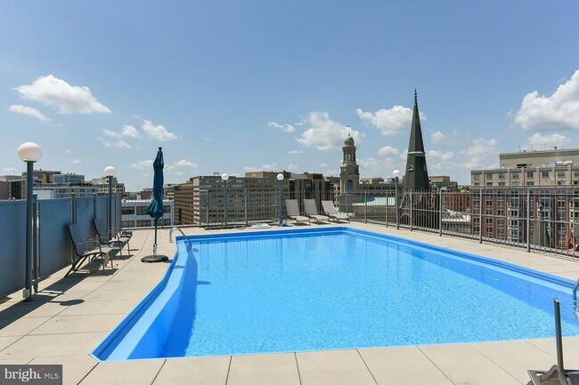Building Roof Pool - 1239 Vermont Ave NW