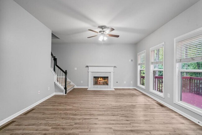 Building Photo - 3687 Vine Spgs