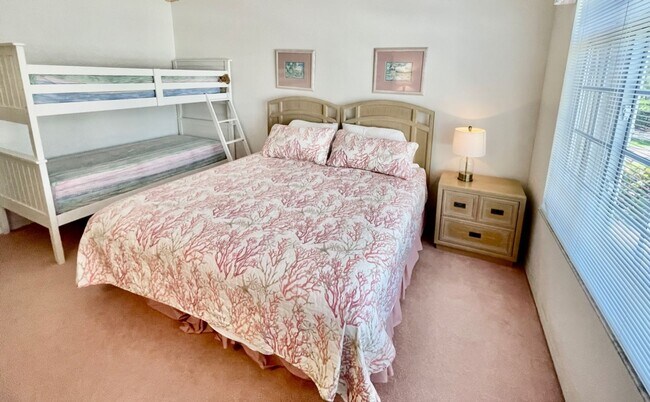 Building Photo - Seasonal 3br 2bath Condo in Harbor Lakes C...