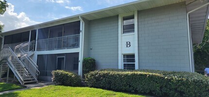 Building Photo - SANFORD: 2nd Floor Condo Sandlewood Villas