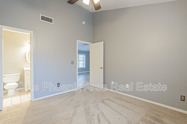 Building Photo - 3491 N Arizona Ave