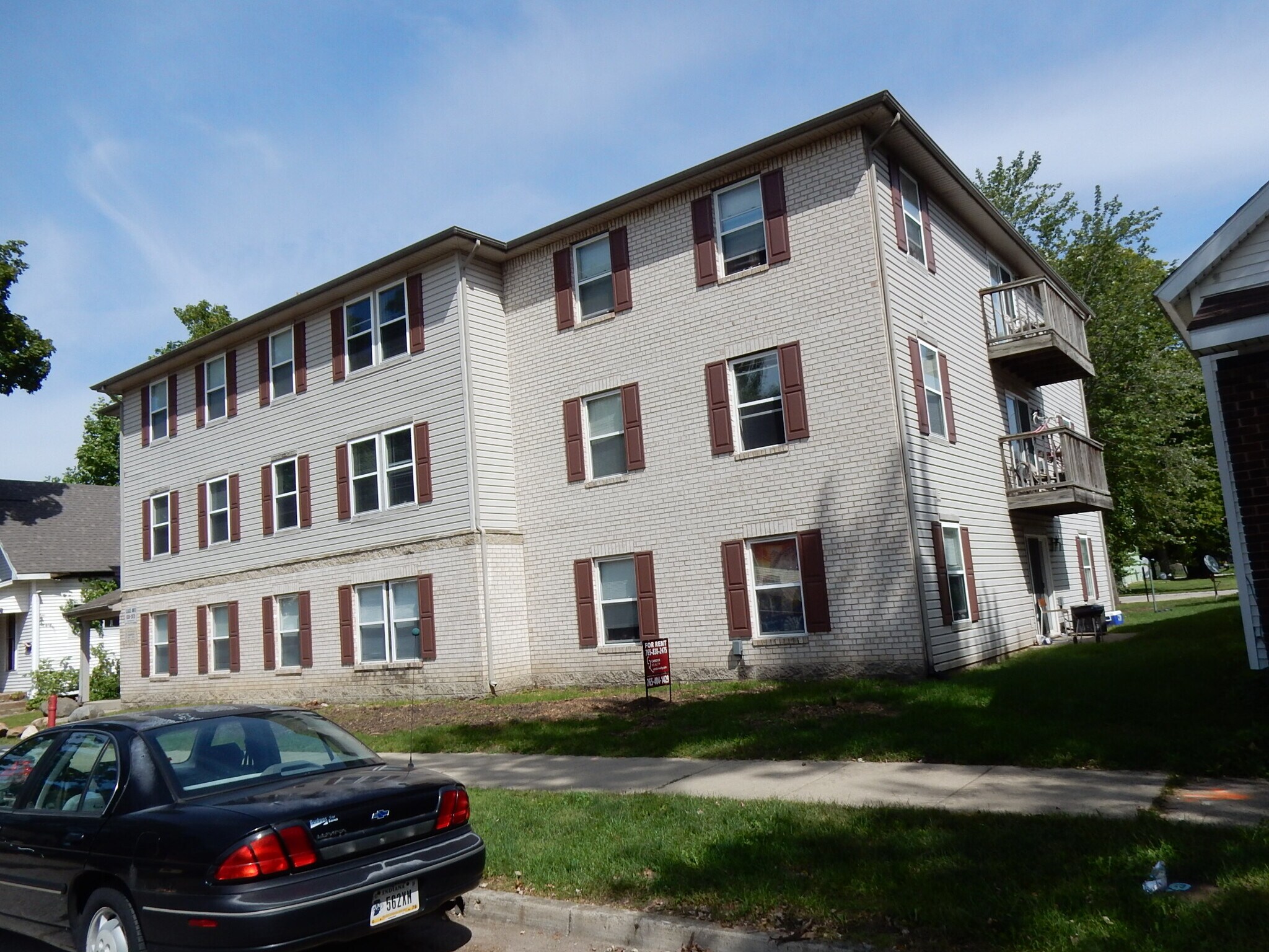 Building Photo - 1015 N 6th St