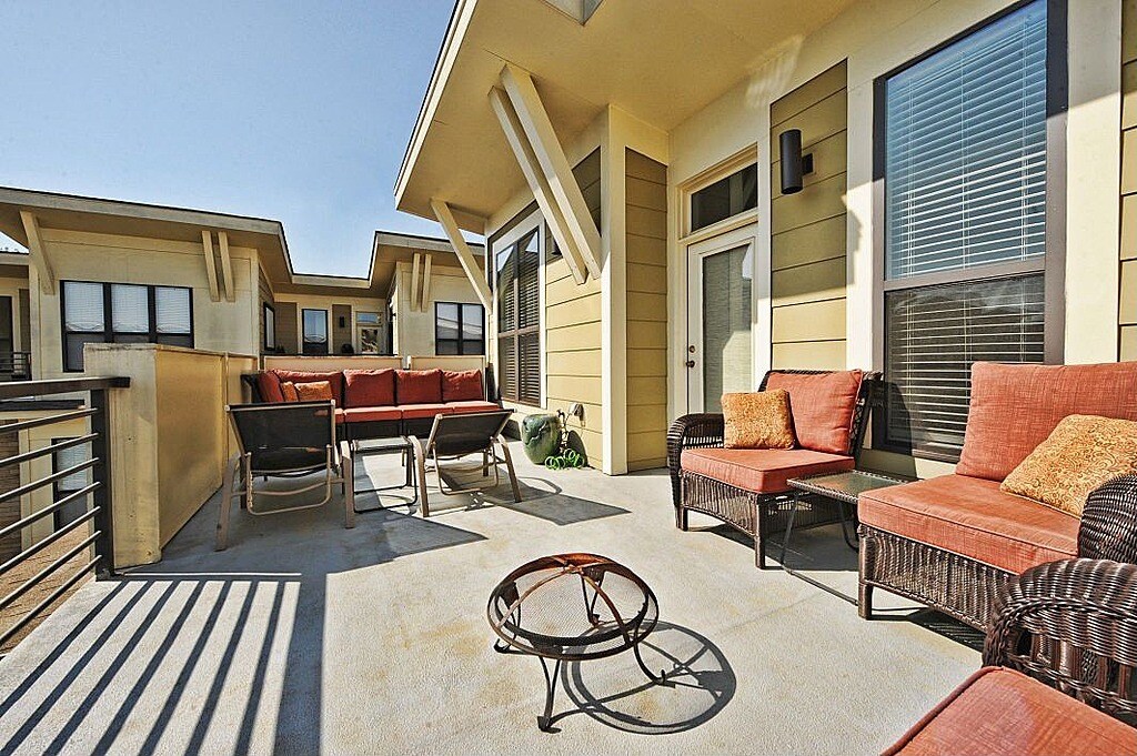 3rd floor patio - 3433 Steel Yard Court