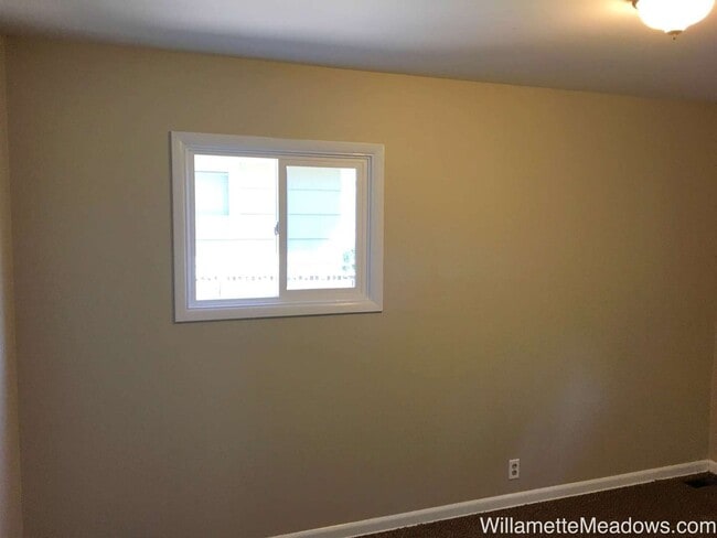 Building Photo - Charming Updated 3 Bedroom Home with A/C, Garage & Fenced Backyard in South Salem