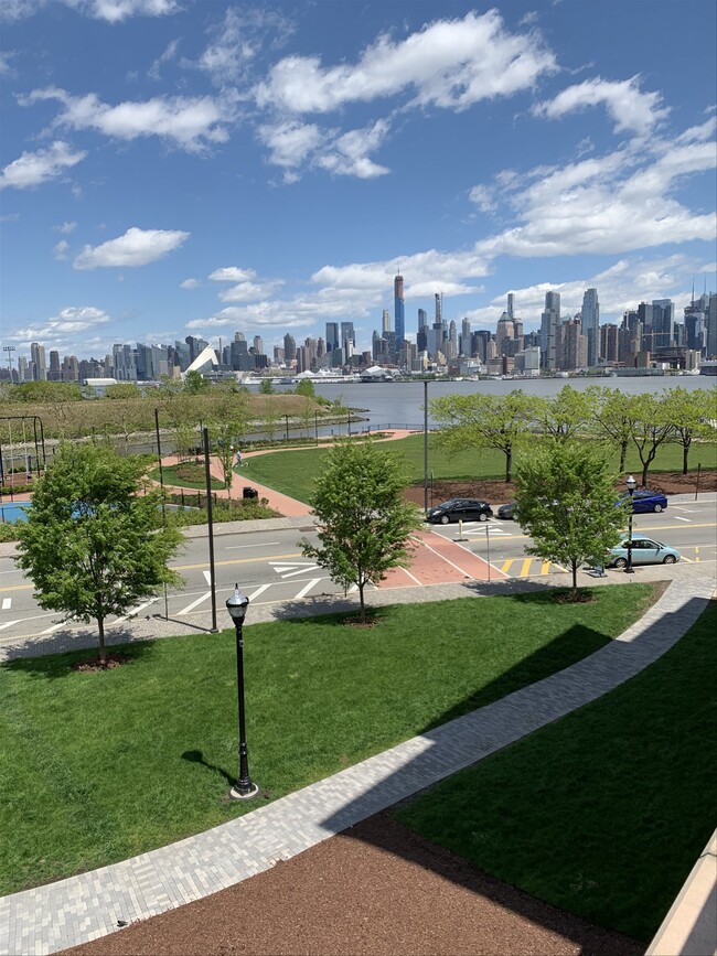 Building Photo - Avenue at Port Imperial, Weehawken, NJ 070...