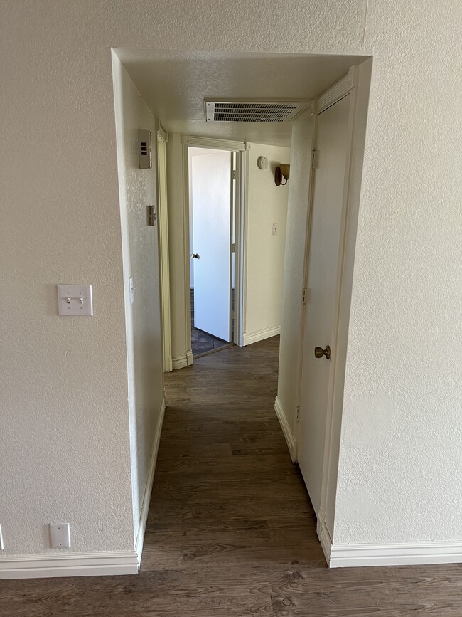 Building Photo - 4058 E Decatur St