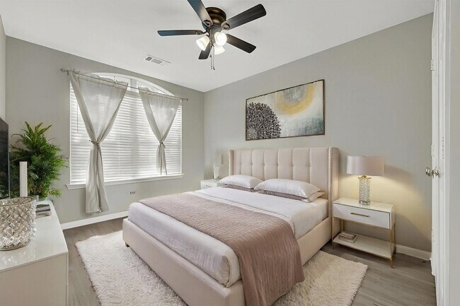Building Photo - 8123 Solara Bend Ct
