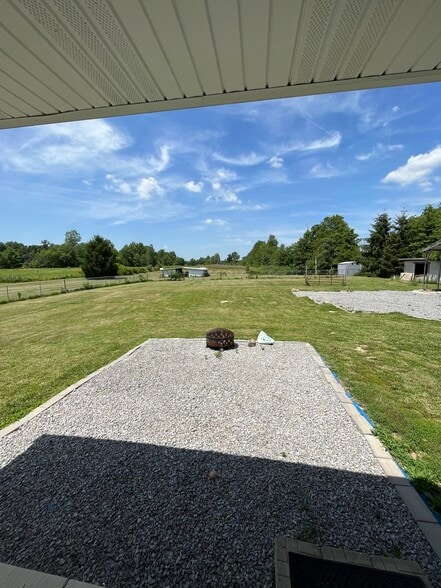 Building Photo - 17200 OH-739