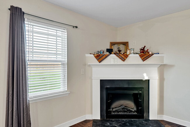 Building Photo - 308 Channel Run Ln