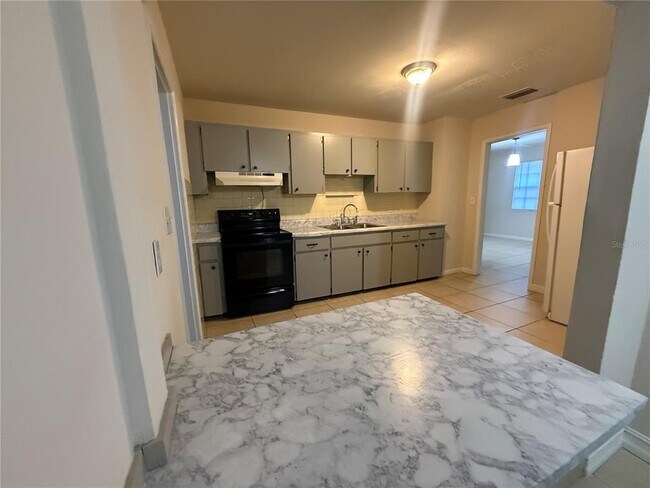 Building Photo - 3619 S Hesperides St