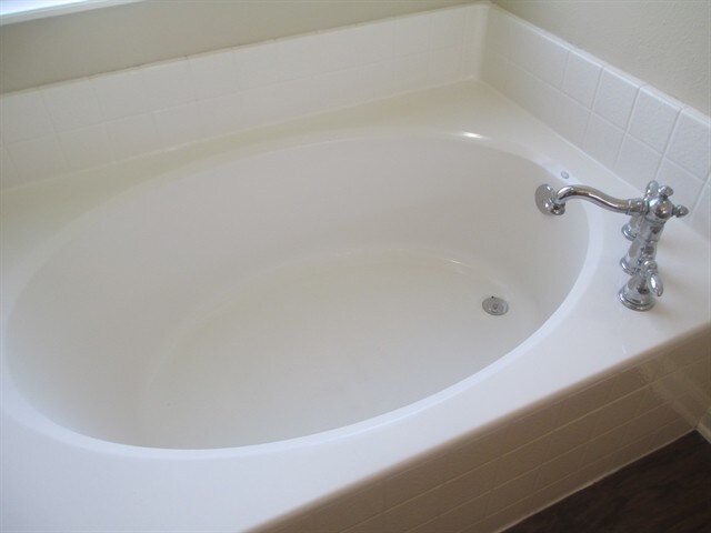 Building Photo - 2438 Tyson Lake Dr