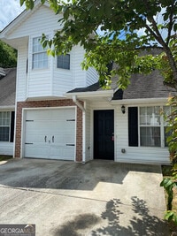 Building Photo - 209 E Wilson St