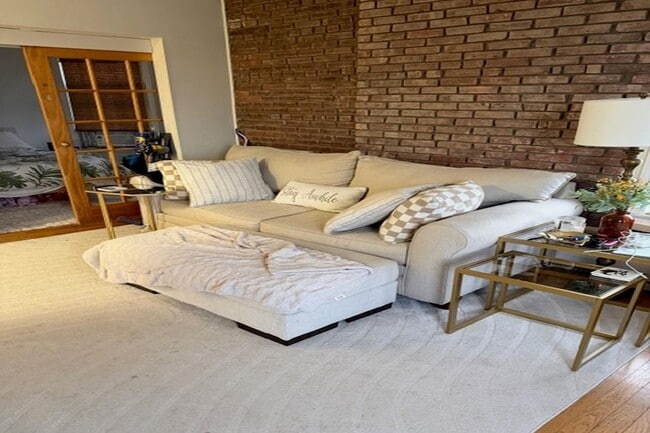 Building Photo - 963-965 Jfk Boulevard E Unit 2-1