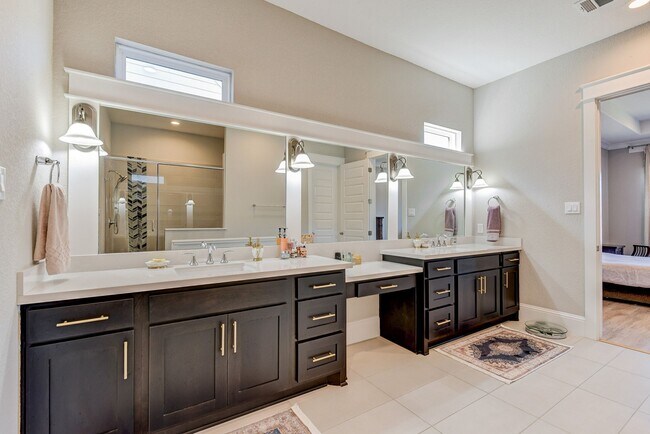 Building Photo - 2339 Pale Star Dr