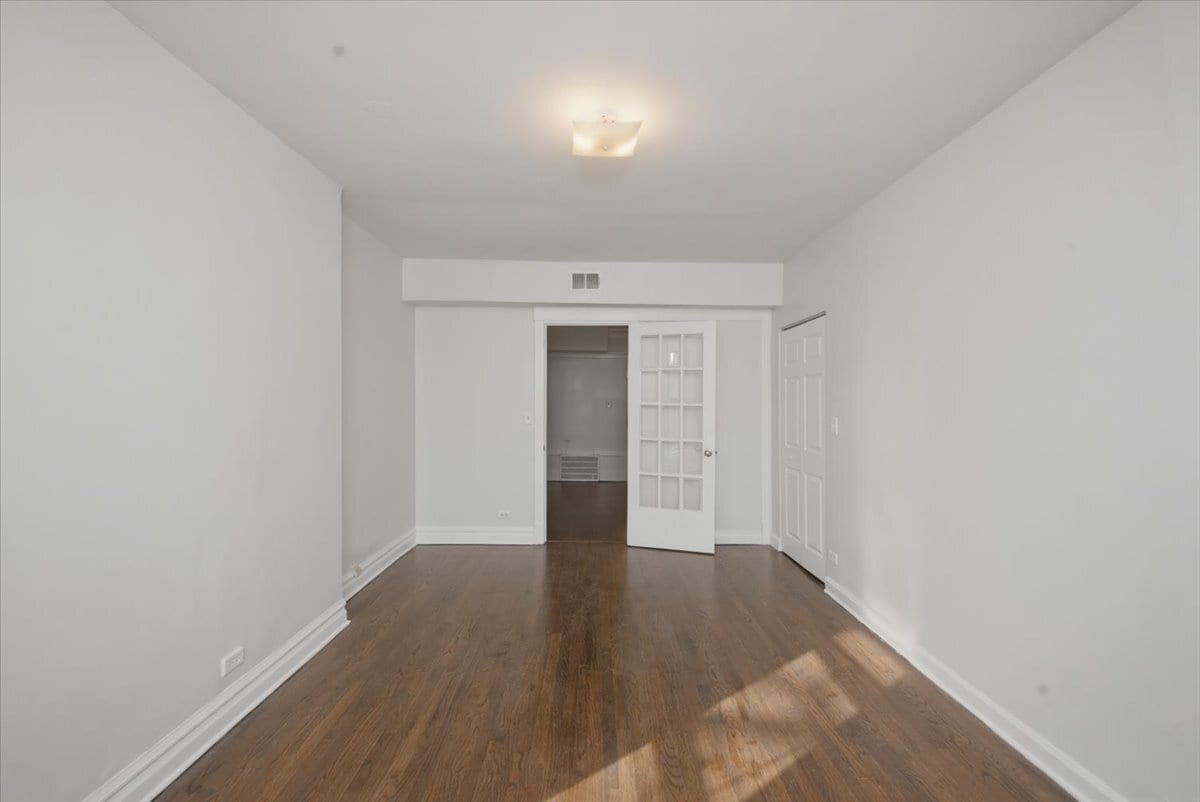 Building Photo - 6541 S Woodlawn Ave