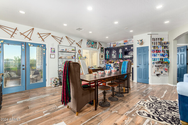 Building Photo - 20475 E Palomino Dr