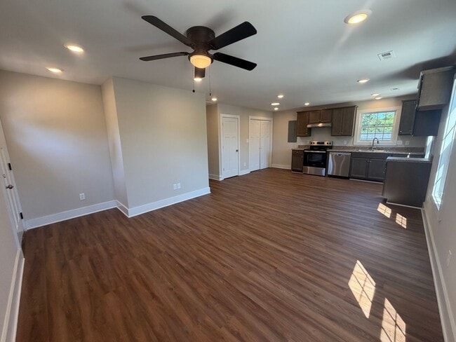 Building Photo - New Construction Second Floor Duplex