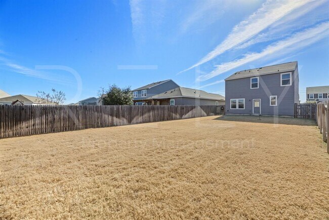 Building Photo - 220 Wonderful Life Way