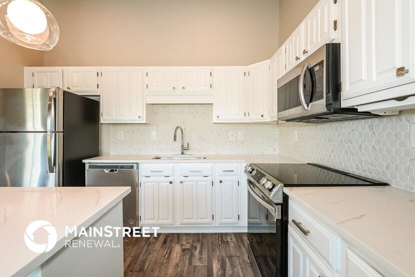 Building Photo - 528 Olympus St