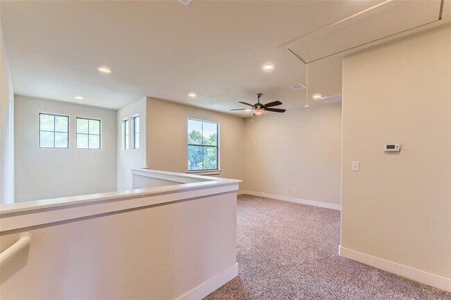 Building Photo - 462 Stagecoach Trail